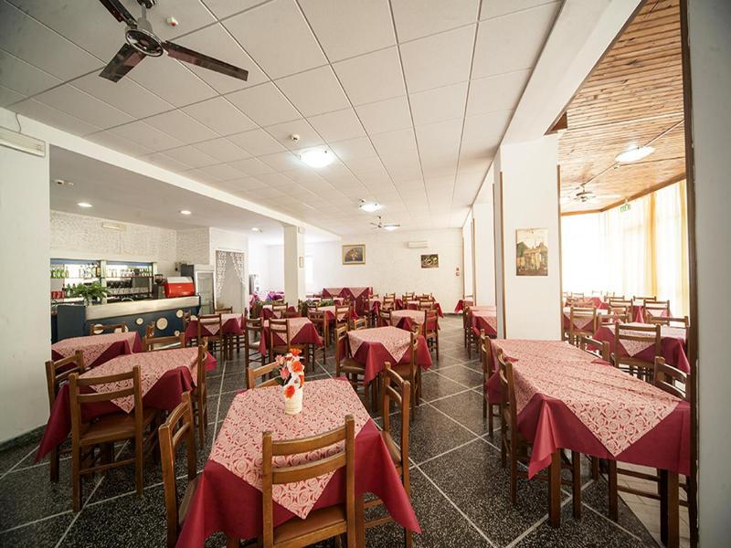 Hotel Sanremo リミニ エクステリア 写真