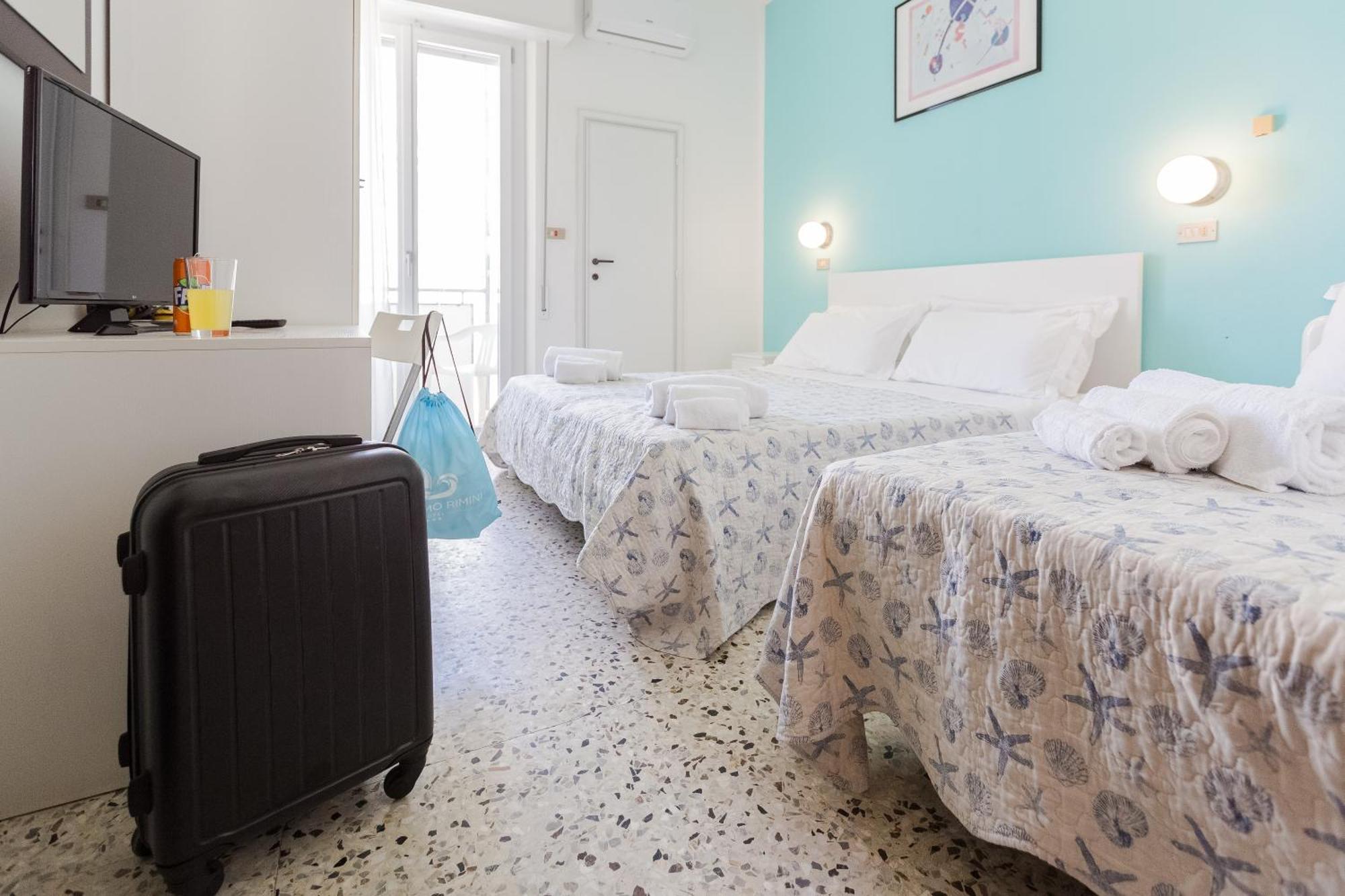 Hotel Sanremo リミニ 部屋 写真